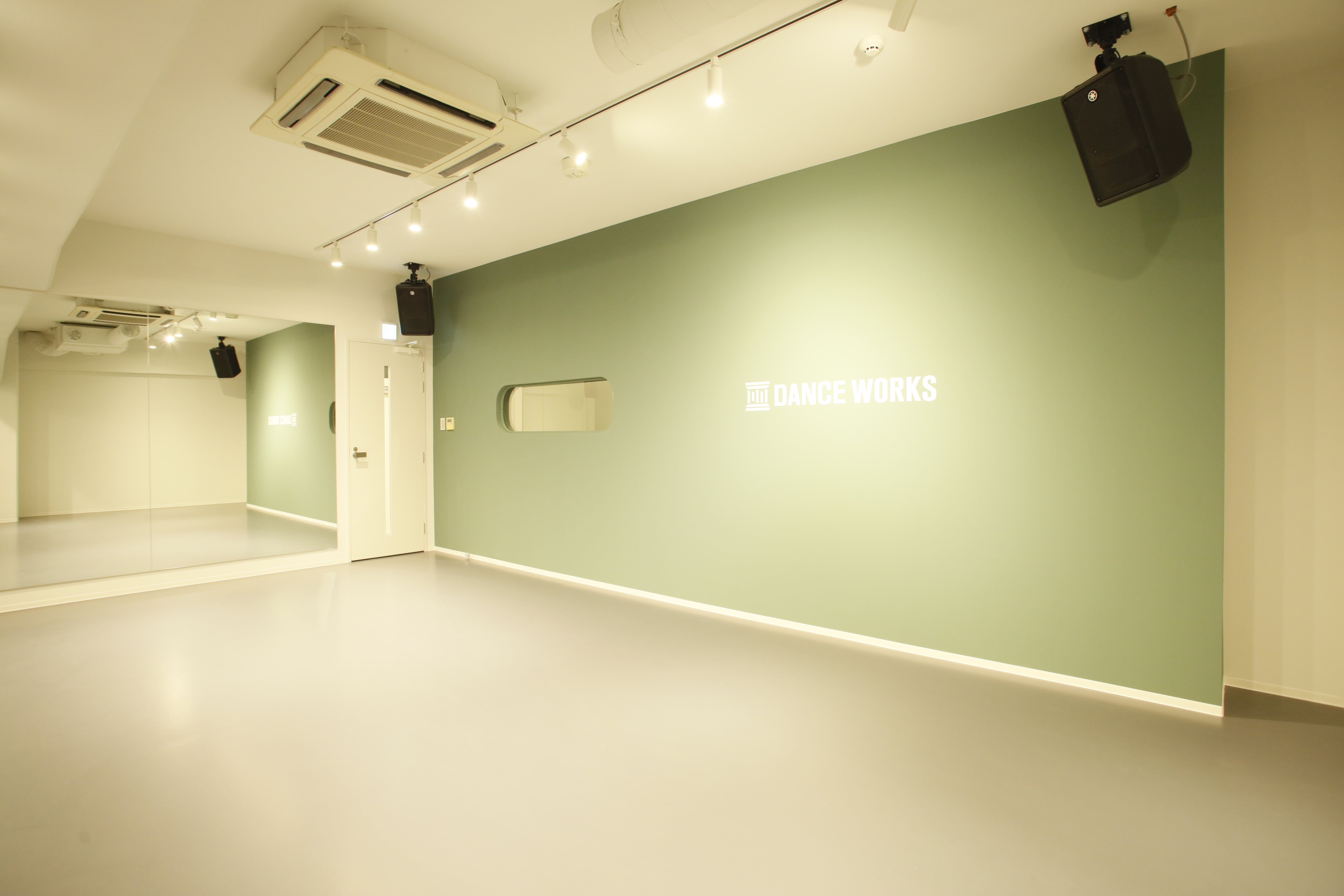 【スタジオレンタル】ニューコンセプトスタジオ 1名様利用で1時間500円!!! 東京の渋谷ダンススタジオならDANCEWORKS