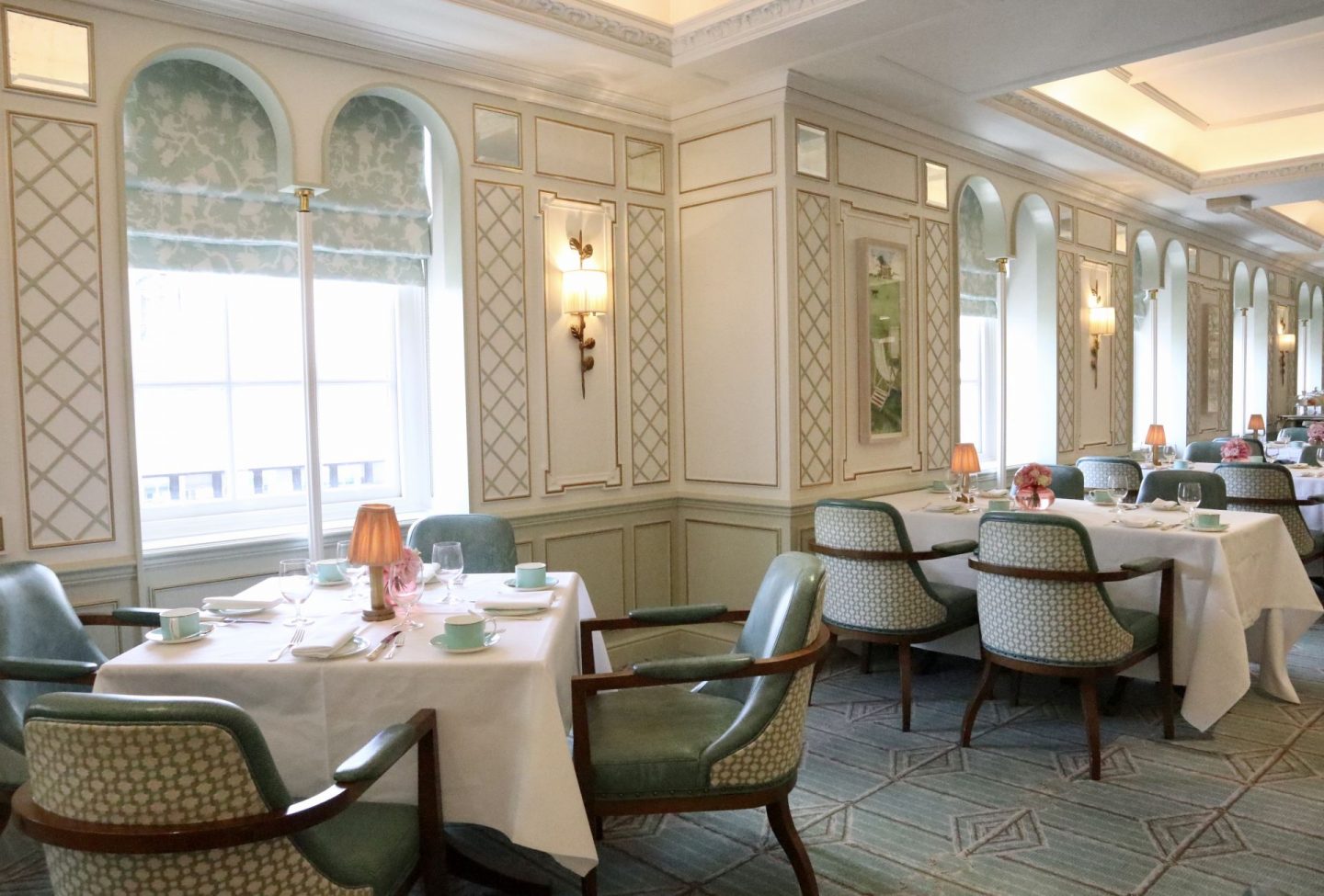 FORTNUM & MASON AFTERNOON TEA THE DIAMOND JUBILEE TEA SALON Dancing