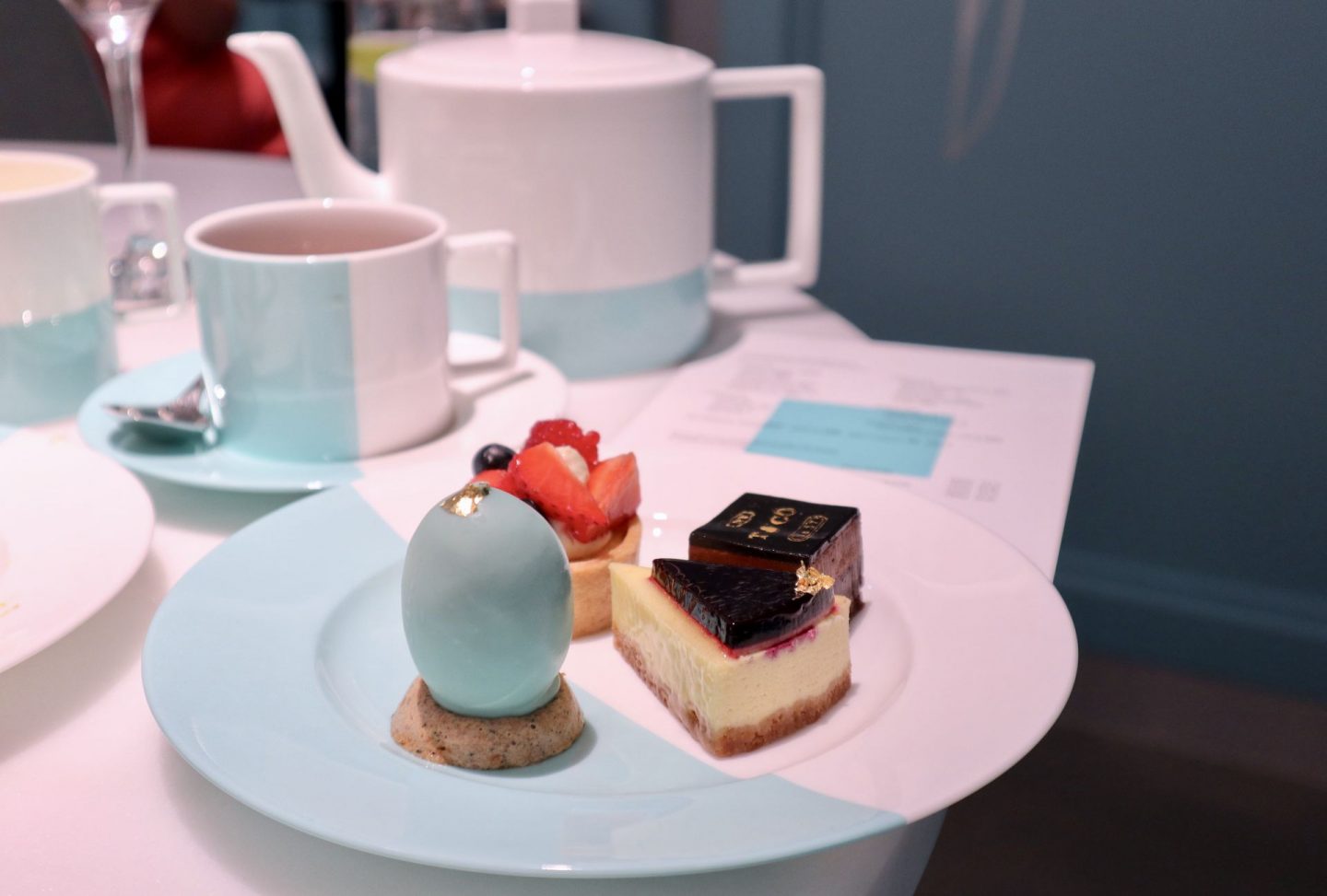 TIFFANY AFTERNOON TEA THE TIFFANY BLUE BOX CAFE AT HARRODS Dancing