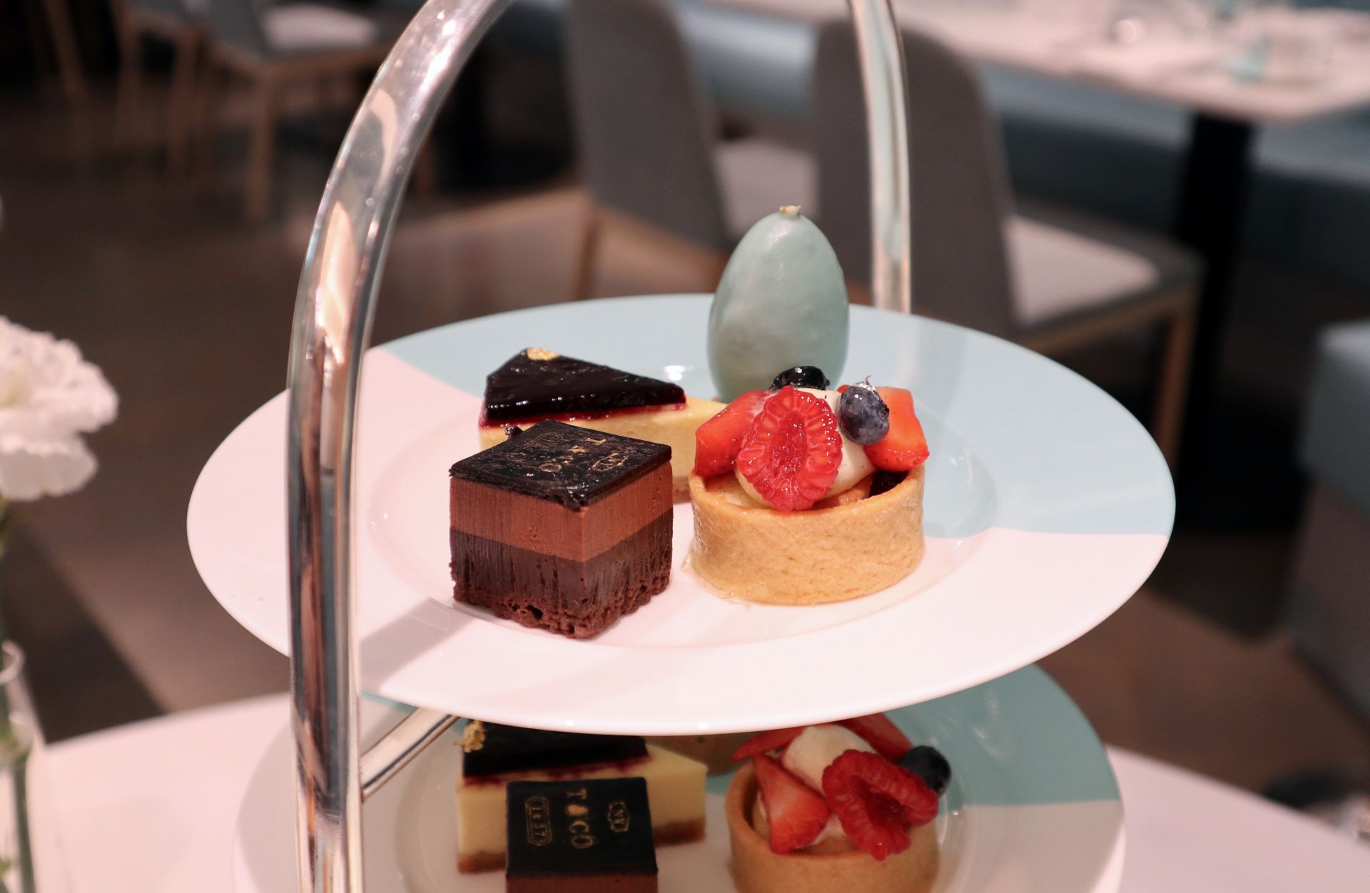 TIFFANY AFTERNOON TEA THE TIFFANY BLUE BOX CAFE AT HARRODS Dancing