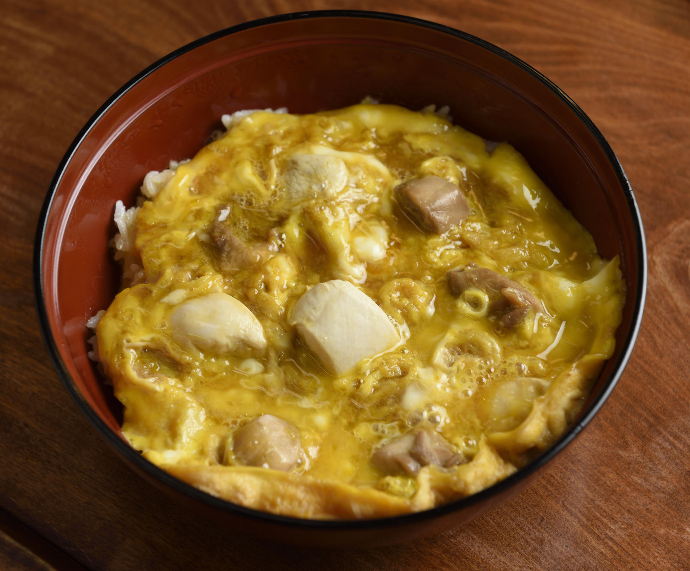 玉ひでの親子丼はこうしてつくる！｜玉ひでの親子丼⑥ 名物解体新書 【公式】dancyu (ダンチュウ)
