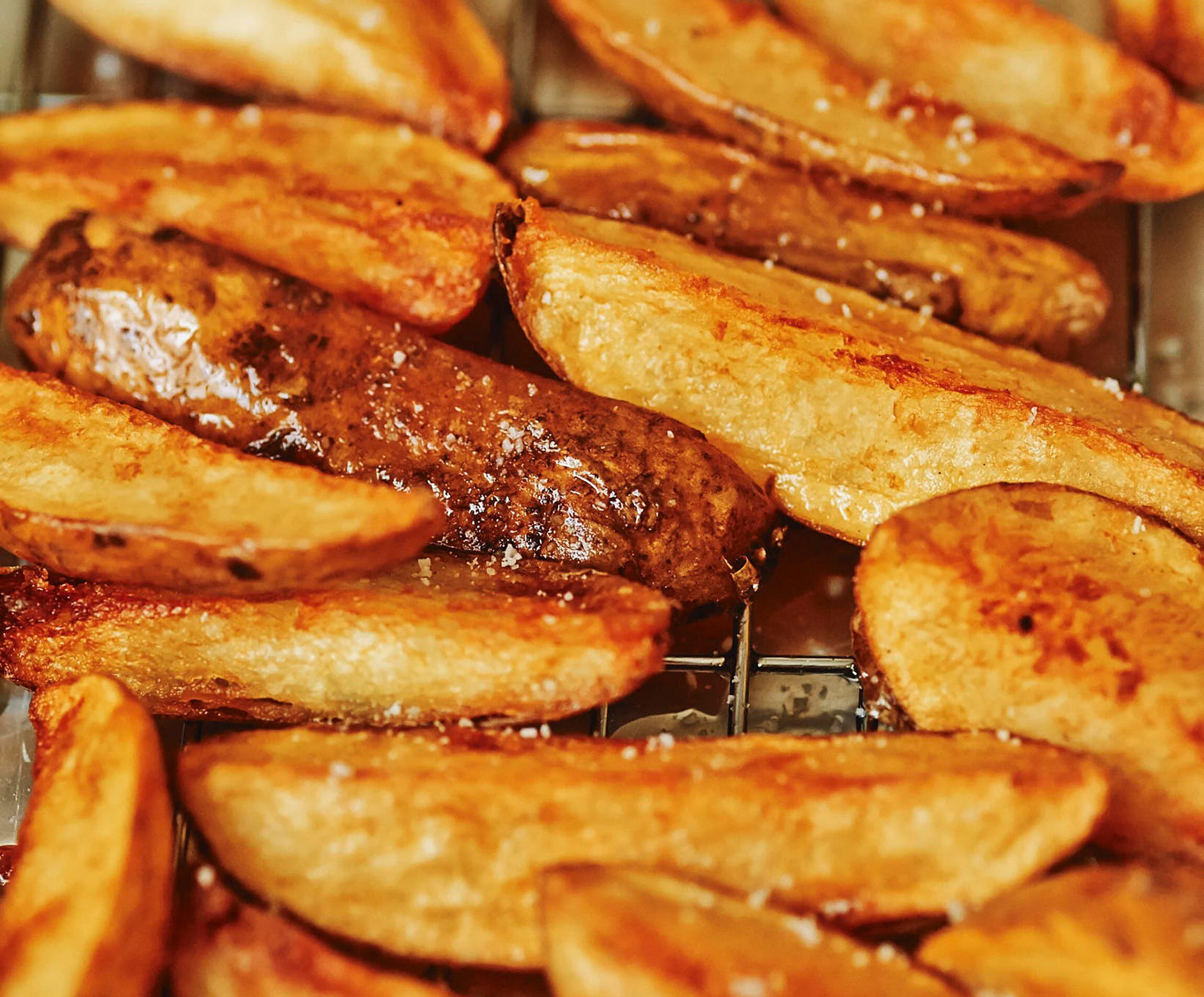 カリカリでホクホクなポテトフライのつくり方 坂田阿希子さんのお家レシピ 【公式】dancyu (ダンチュウ)