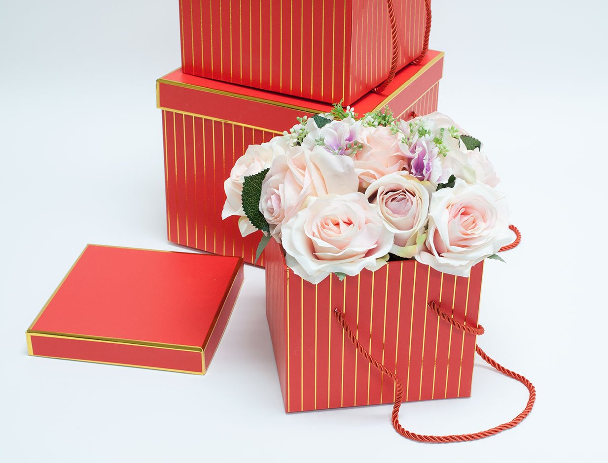 W9455red Red with Golden Grids Square Flower Boxes Set of 3 D & E