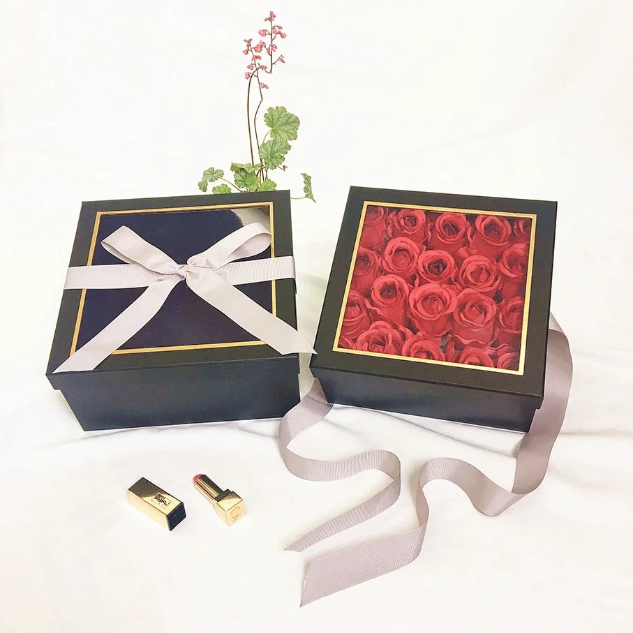 W9571 Black Square Flower Box with Window and Ribbon Set 2 D & E