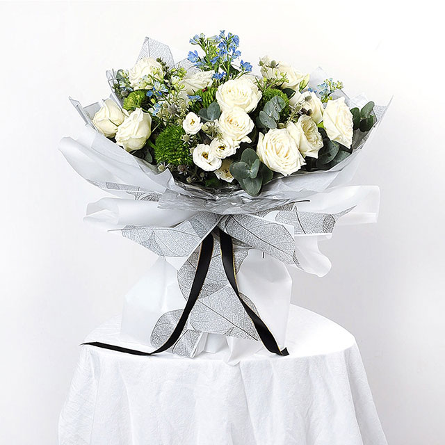 Plastic Leafage Flower Wraps 20 pcs Per Bag D & E Floral Supplies