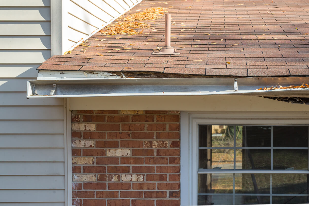 Tips to Repair Eavestroughs And Gutters
