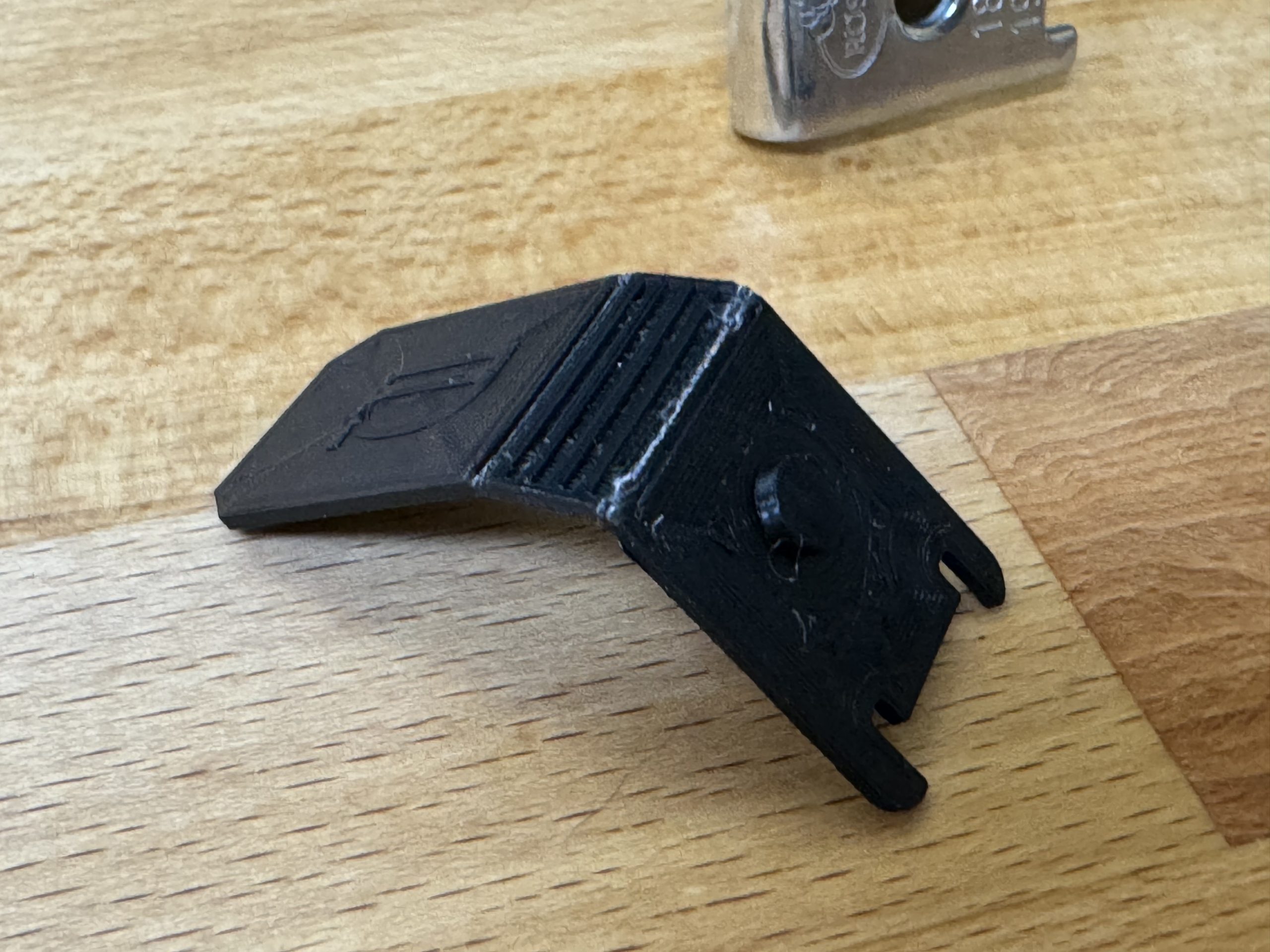 bent 3D print, bent and broken, FDM, PLA,