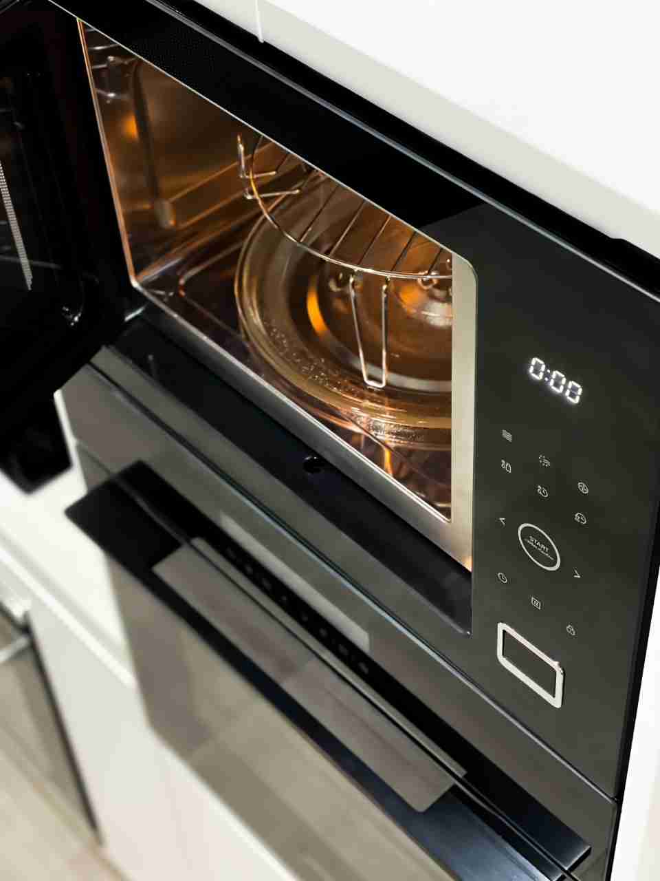 DANMW032LB 32L Built In Black Microwave Daniela Appliances