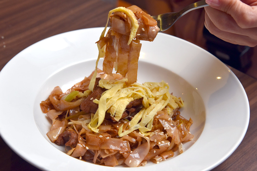 Honolulu Café Singapore Famous Flakey Egg Tarts, Too Bad For All The