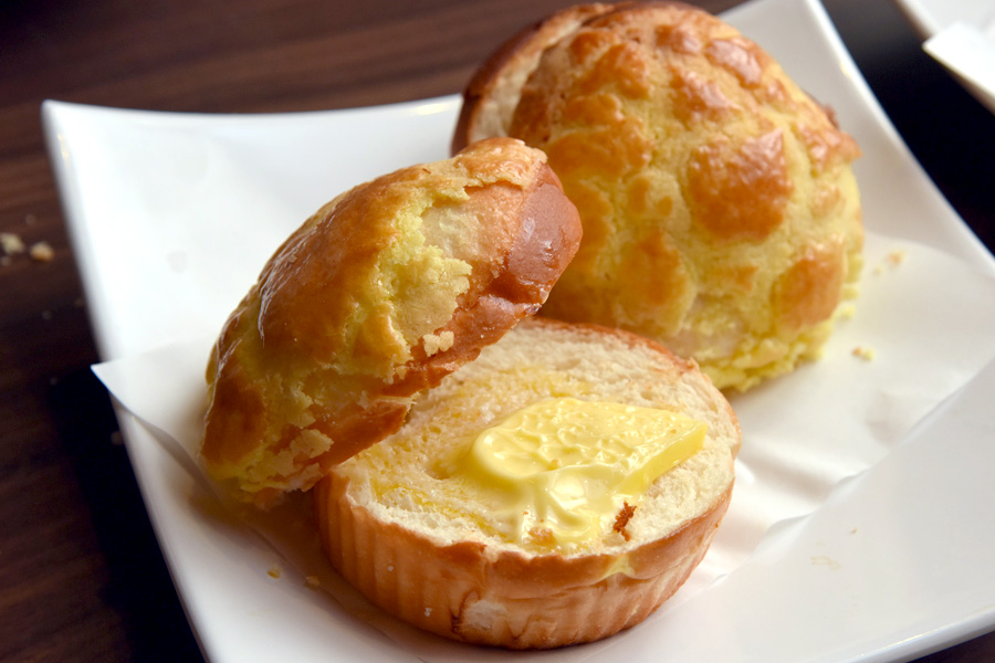 Honolulu Café Singapore Famous Flakey Egg Tarts, Too Bad For All The