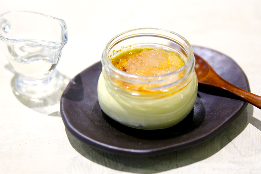 Nesture A Birds’ Nest Café In Singapore With Bird’s Nest Waffles