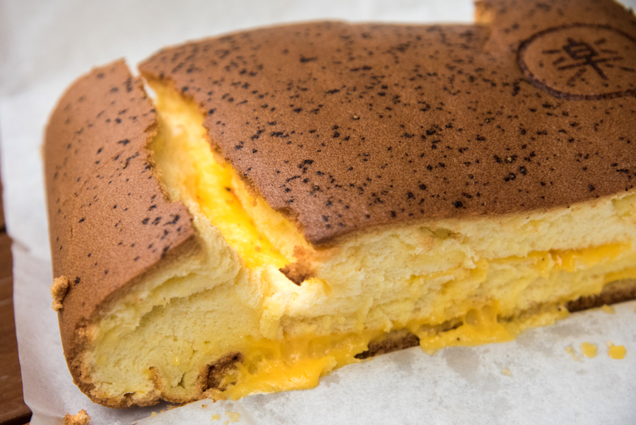 Le Castella Popular Fluffy Castella Cake With Cheese Now In Singapore