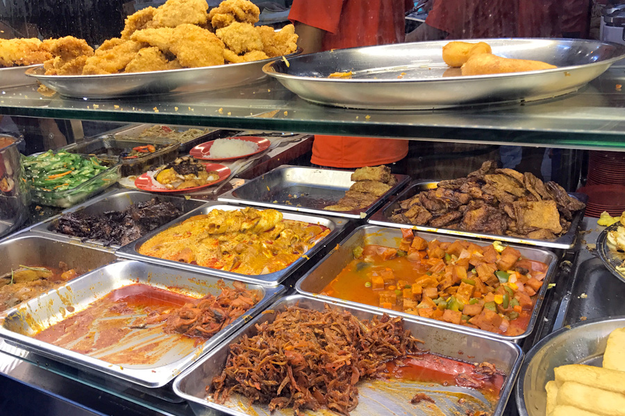 Beach Road Scissors Cut Curry Rice Branch At Upper Thomson. Gooey