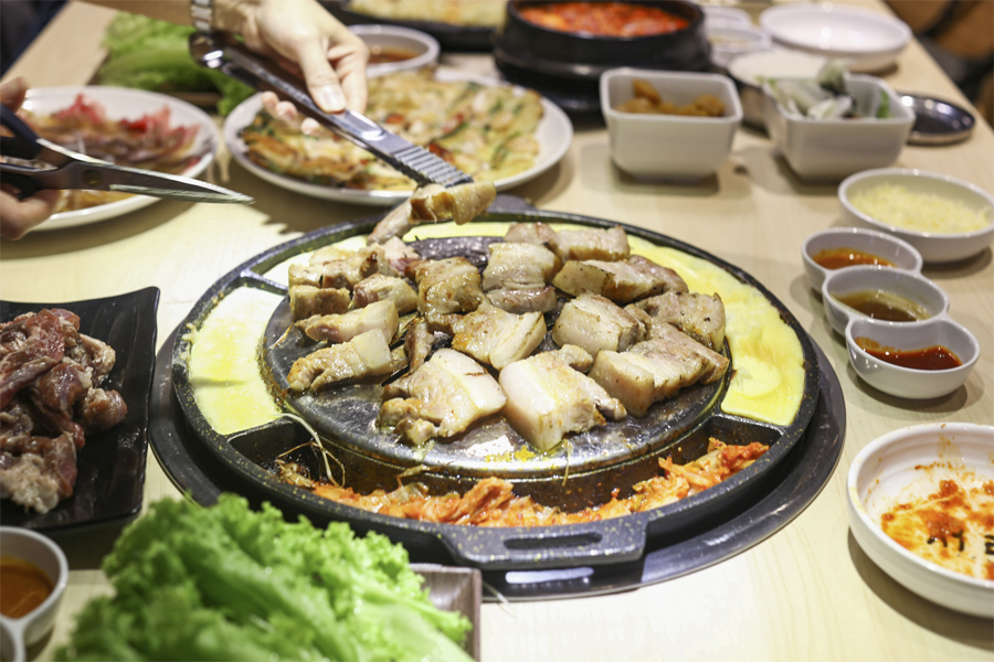 SEORAE Korean Charcoal BBQ Restaurant At Jem, With 2in1 Jjigaes