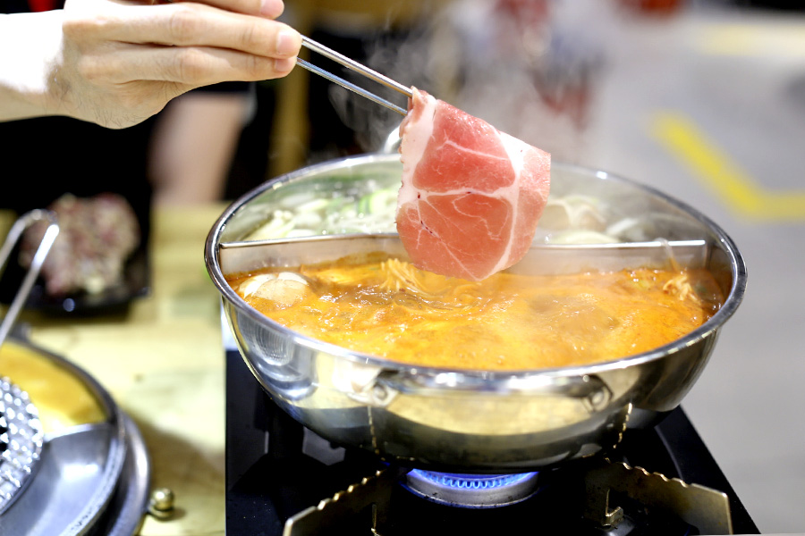 SEORAE Korean Charcoal BBQ Restaurant At Jem, With 2in1 Jjigaes And