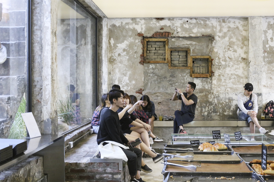 Café Onion The Hippest Café To Visit In Seoul Spells “Industrial Chic