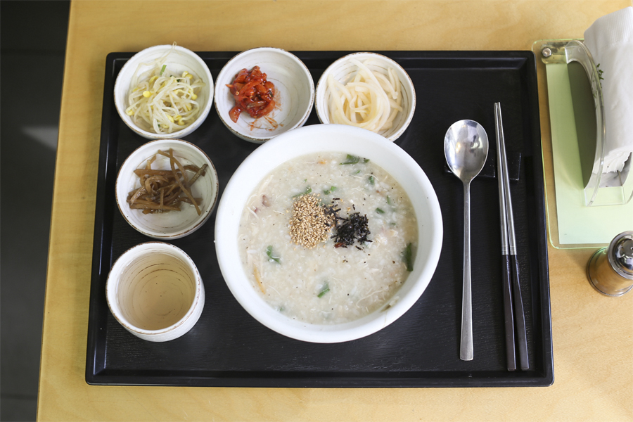 MiGaBon 味加本 Awesome Korean Porridge At Myeongdong Seoul, Warm And