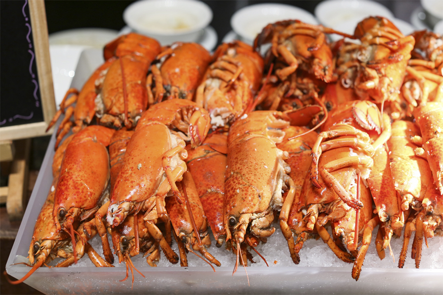 Lime ‘What the Shell’ Seafood Buffet Extravaganza, With Lobsters