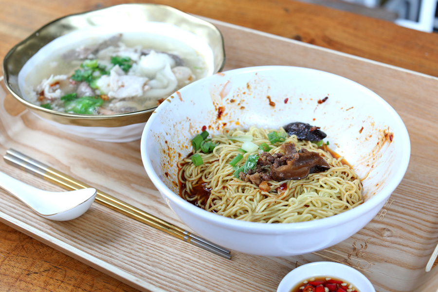 Ah Ter Teochew Fishball Noodle Bar Famous Amoy Street Food Centre BCM