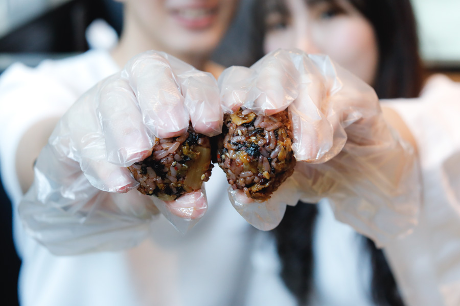 Masizzim Korean ShabuShabu, Bulgogi Rice Balls And Crab Egg Roll, At