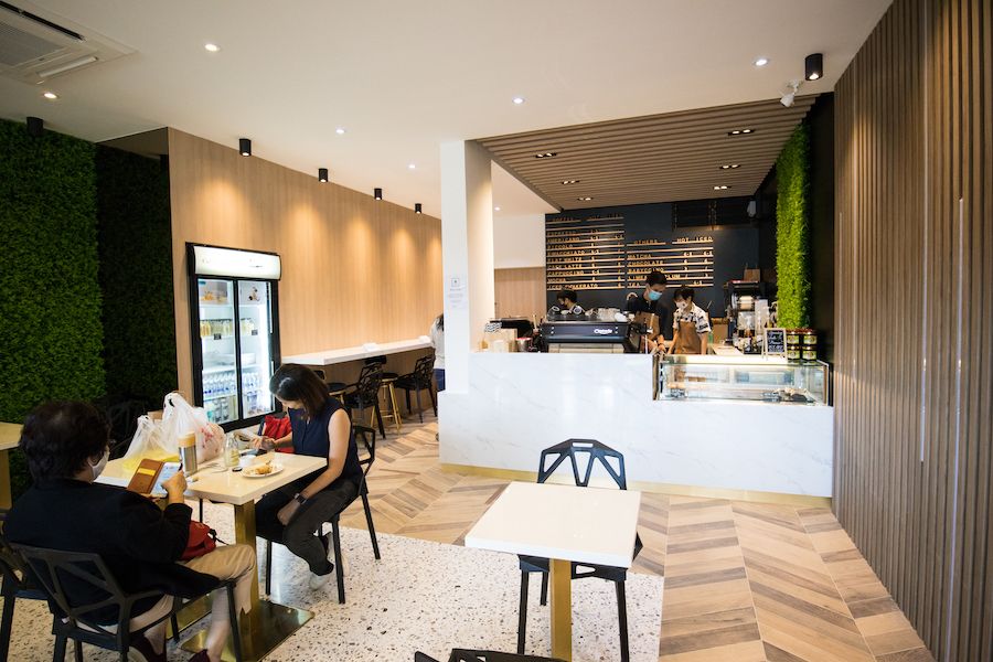 10 NEW Cafes In Singapore Sep 2020 Hidden Glasshouse Cafe At Changi
