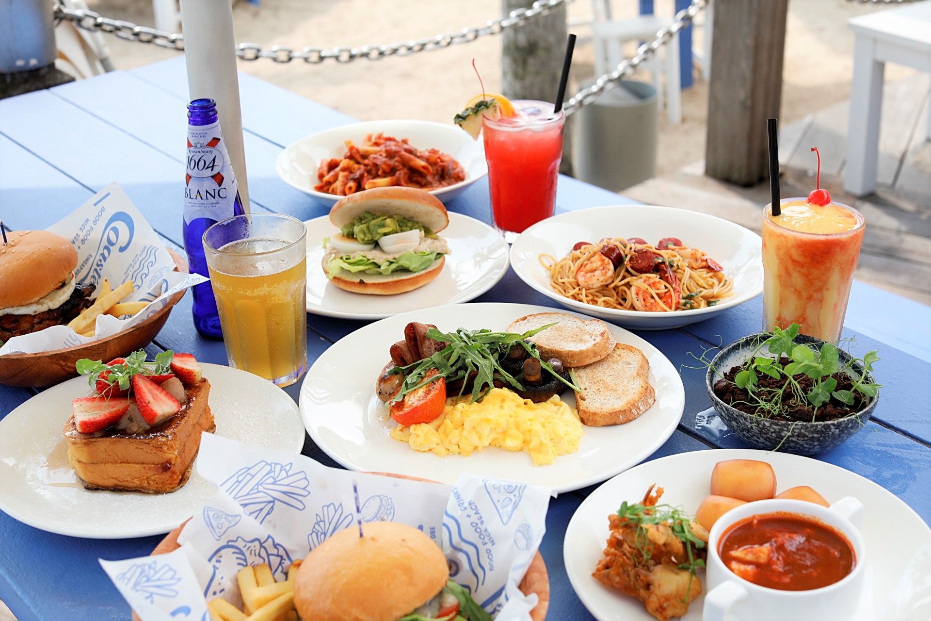 Coastes Experience Beachside Dining ‘Vacation’ With Hearty Brunch And