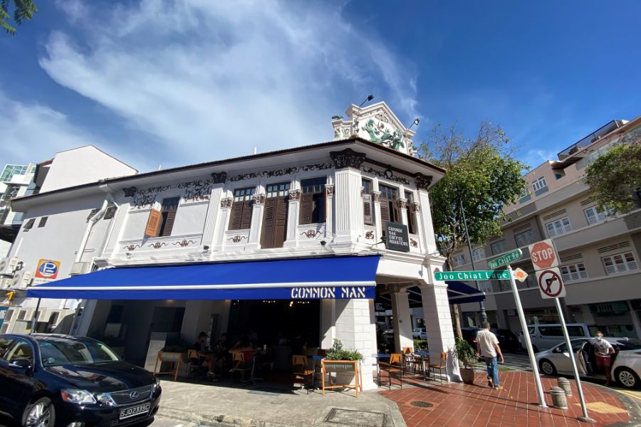 15 Best JOO CHIAT Cafes & Brunch Places For Sandos, Crab & Scrambled Eggs, Pink Guava & Pear