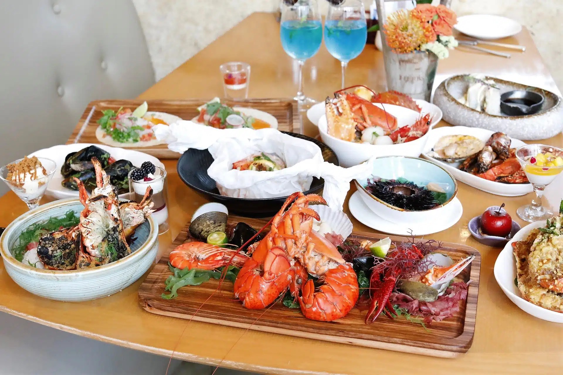 Town Restaurant at The Fullerton Hotel Singapore Launches Seafood
