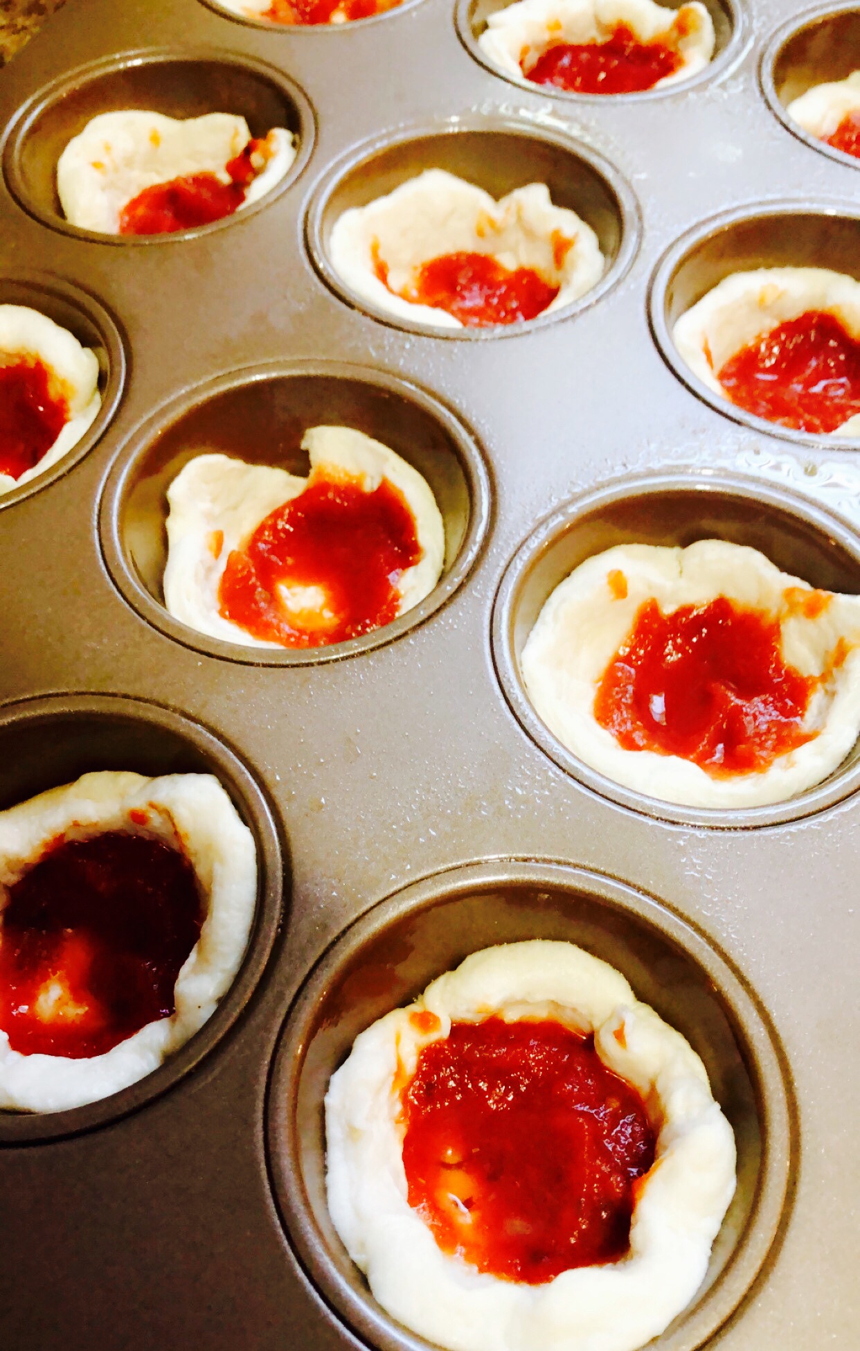 Biscuit Pizza muffins Danielle Mari