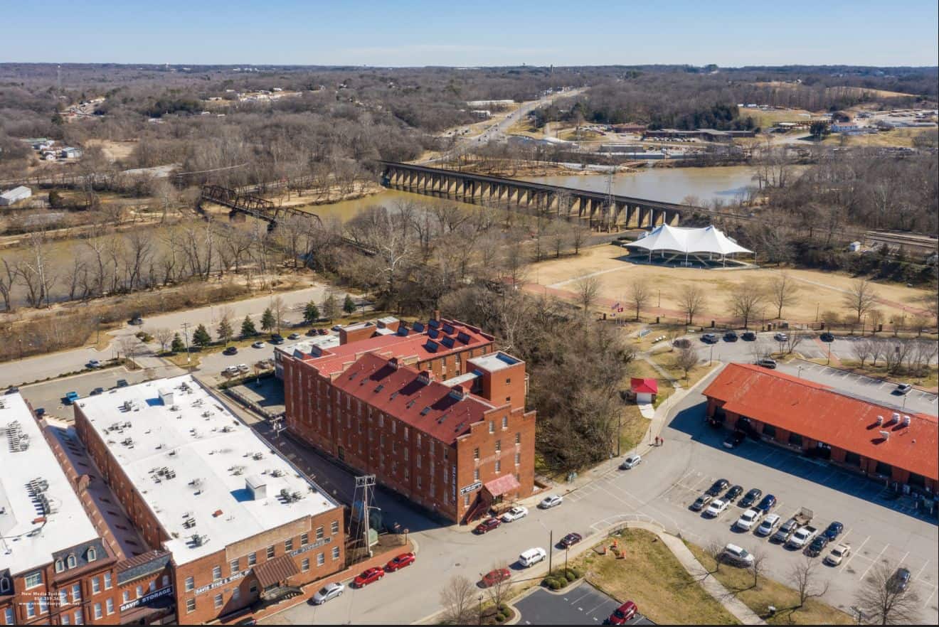 1 & 2 Bedroom Downtown Apartments Dan River Crossing