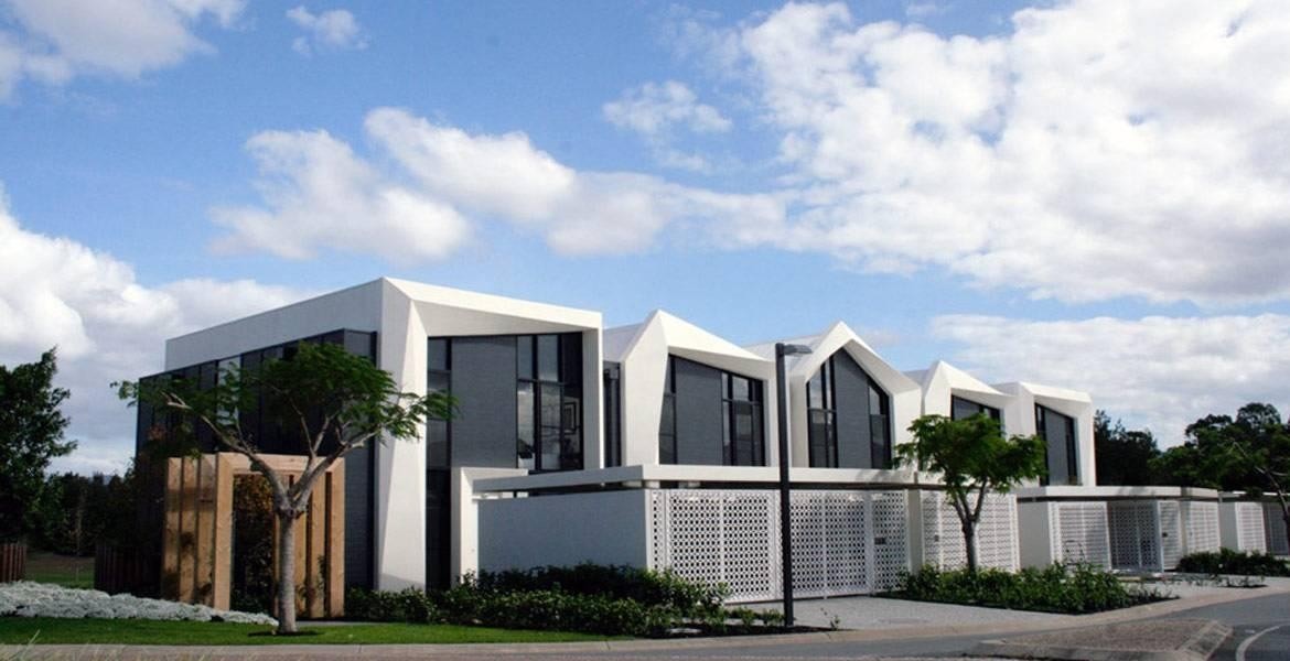 The Glades, Robina Dan the Sparky Man