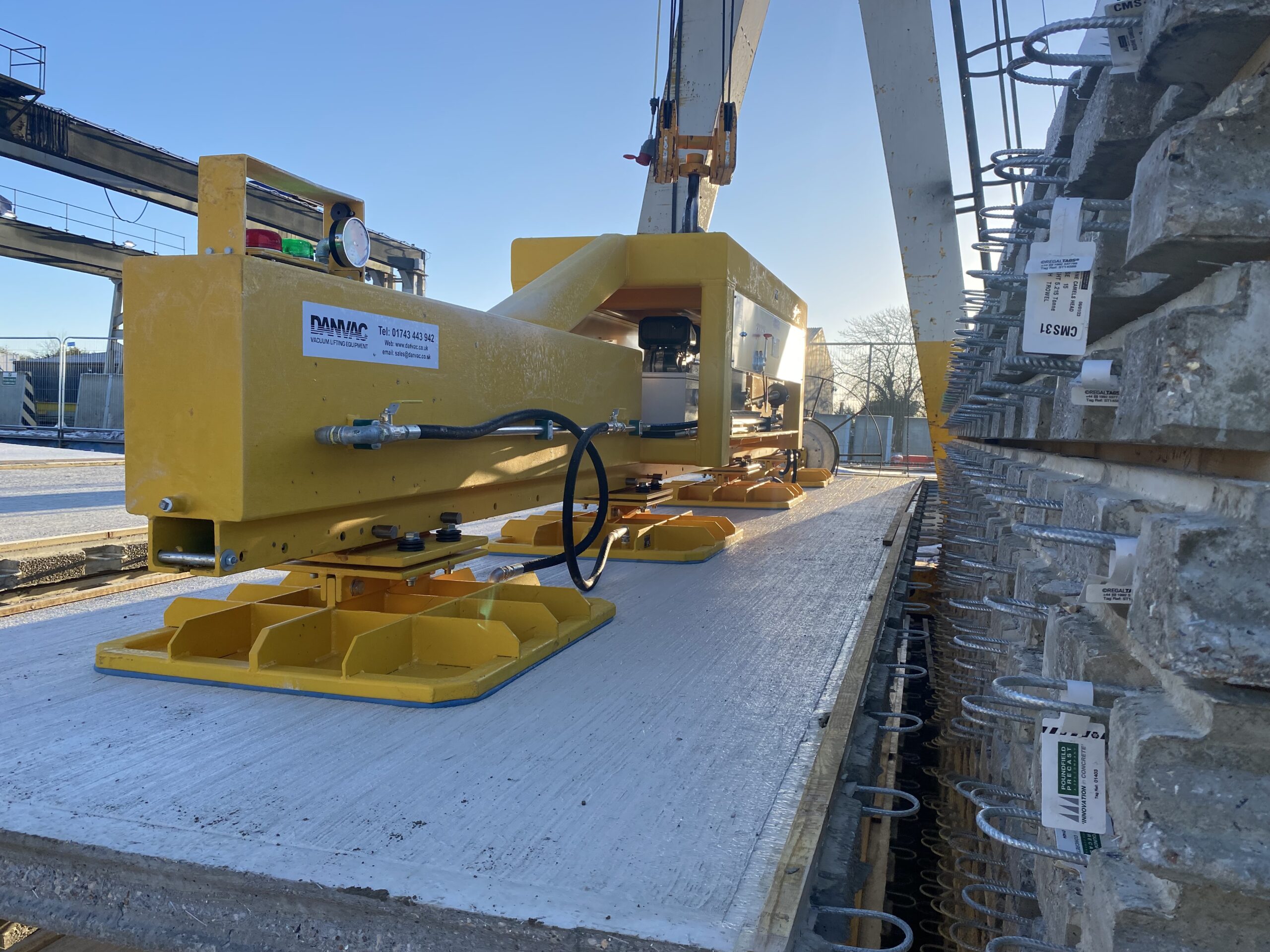 Diesel engine powered vacuum lifter Danvac