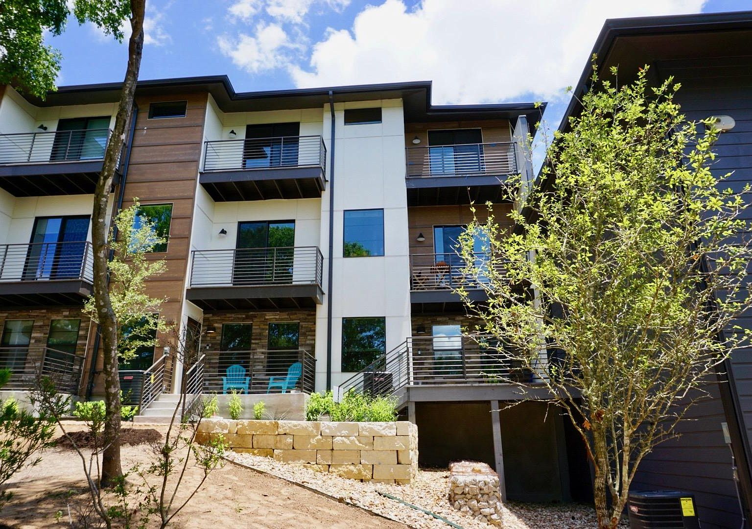 Clawson Ridge Condos Danze & Davis