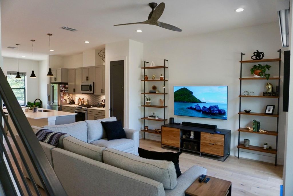 Clawson Ridge Condos Danze & Davis