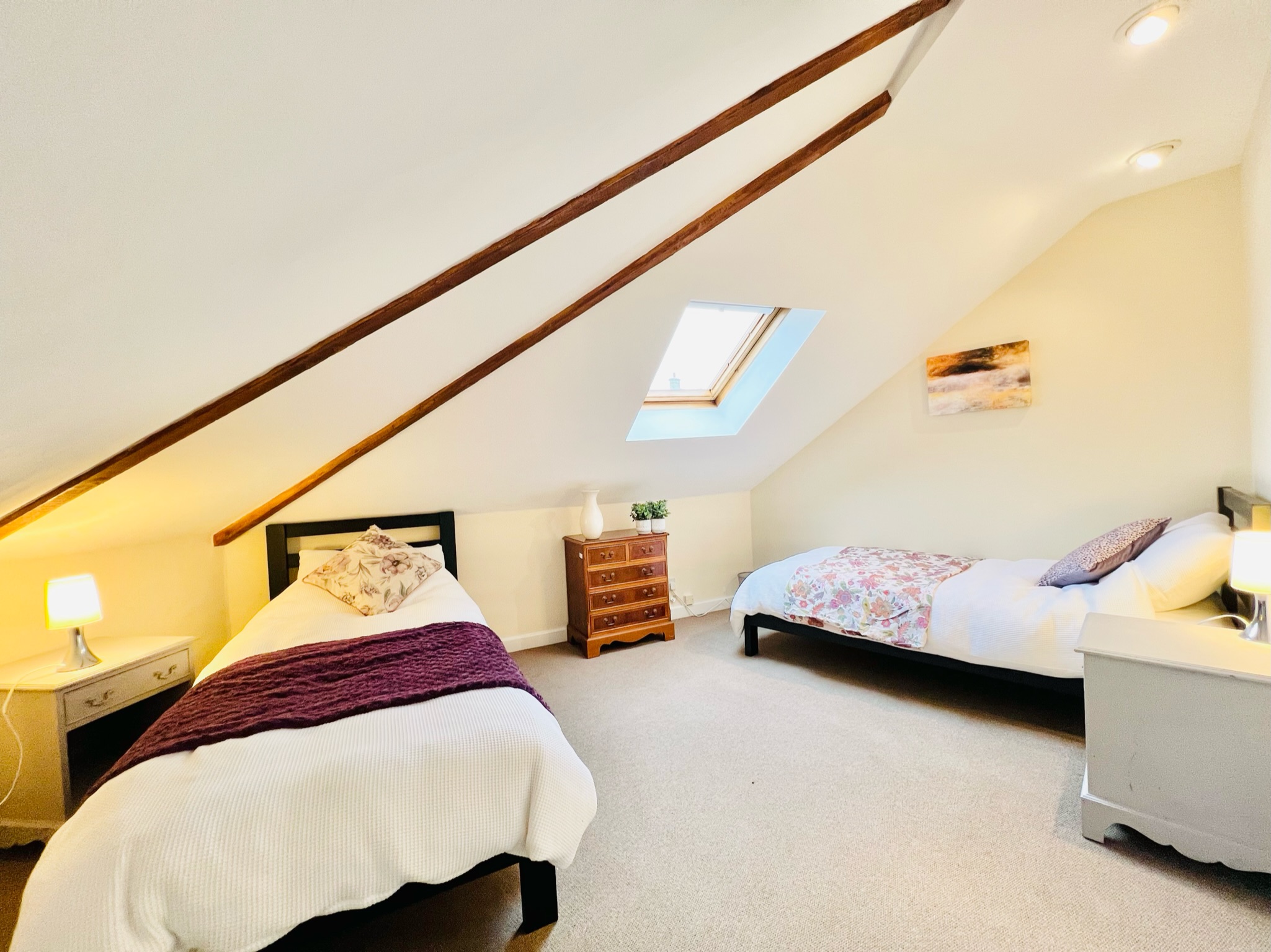 Dapps Hill Haven Holiday Rental in Keynsham Near Bath & Bristol