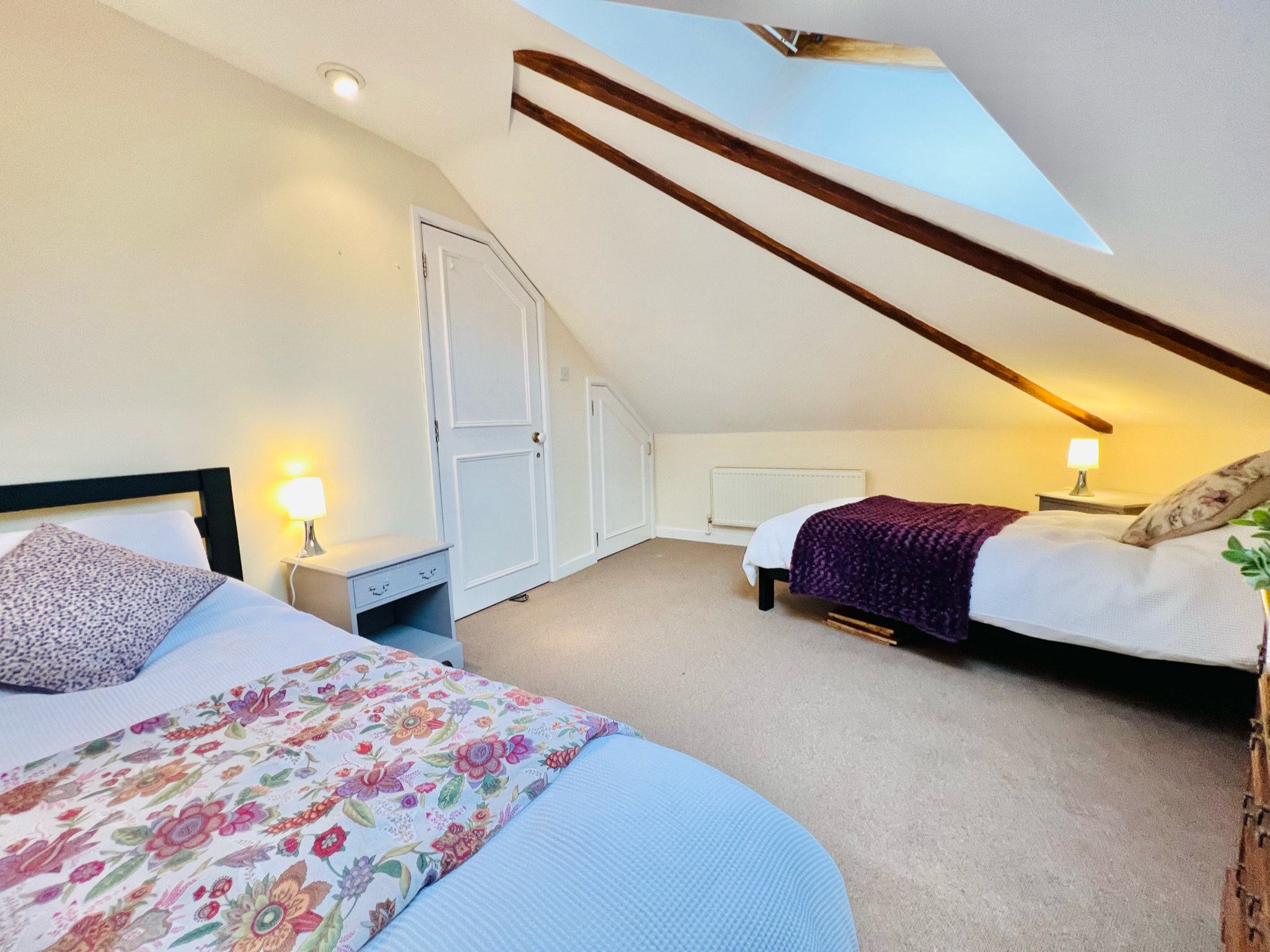 Dapps Hill Haven Holiday Rental in Keynsham Near Bath & Bristol