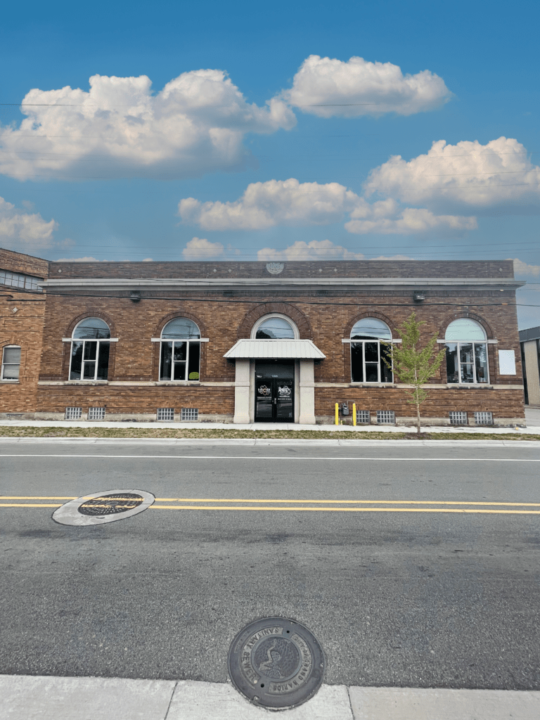 1035 Godfrey Avenue SW, Grand Rapids, MI 49503 DAR Commercial Real Estate