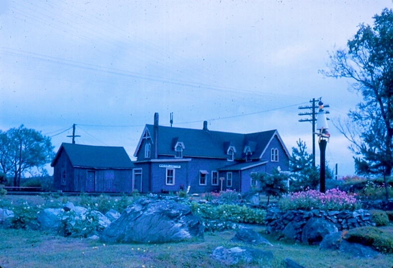 FileWindsor Junction Station 1961 b2.jpeg DARwiki