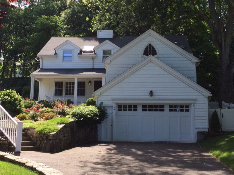 Gardiner St Home Goes for 1,249,000 and Other Darien Home Sales