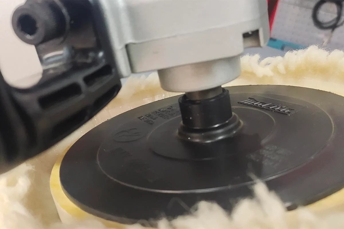 Makita Sander Polisher 7″ Variable Speed (9227C) - DARiV Power Tools