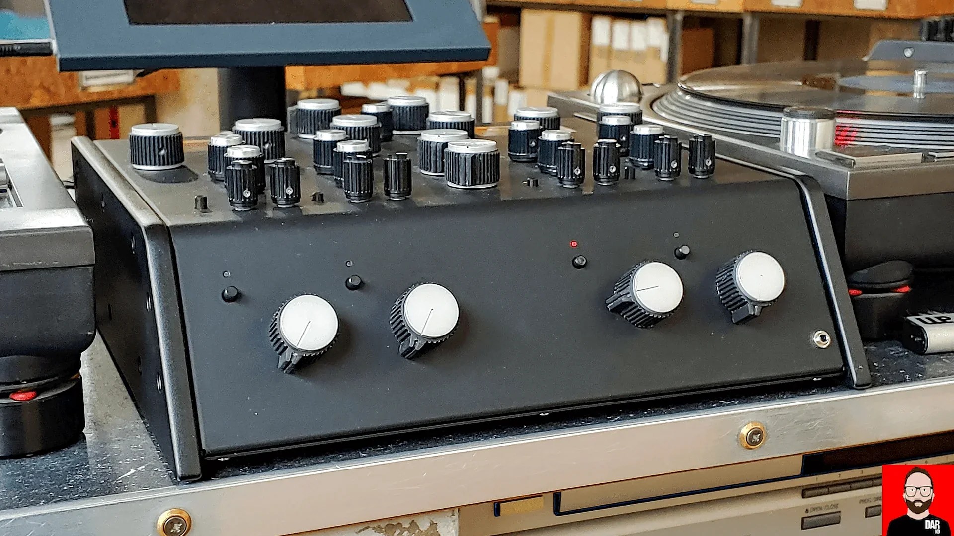 A short film about the ISONOE ISO420 DJ mixer Darko.Audio