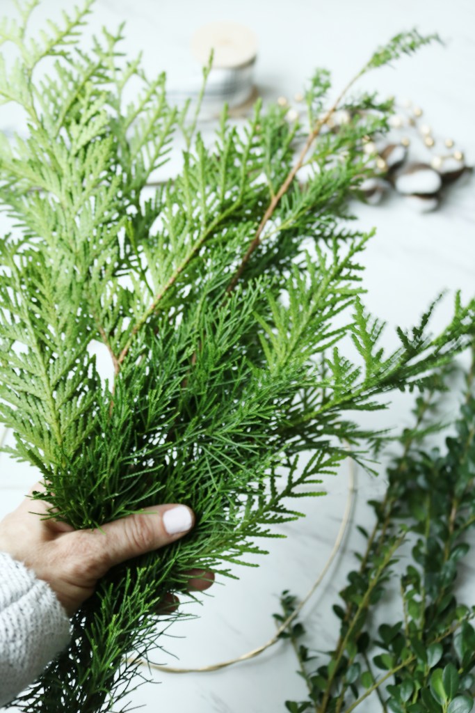 Modern Wire Evergreen Wreath - Darling Darleen | A 