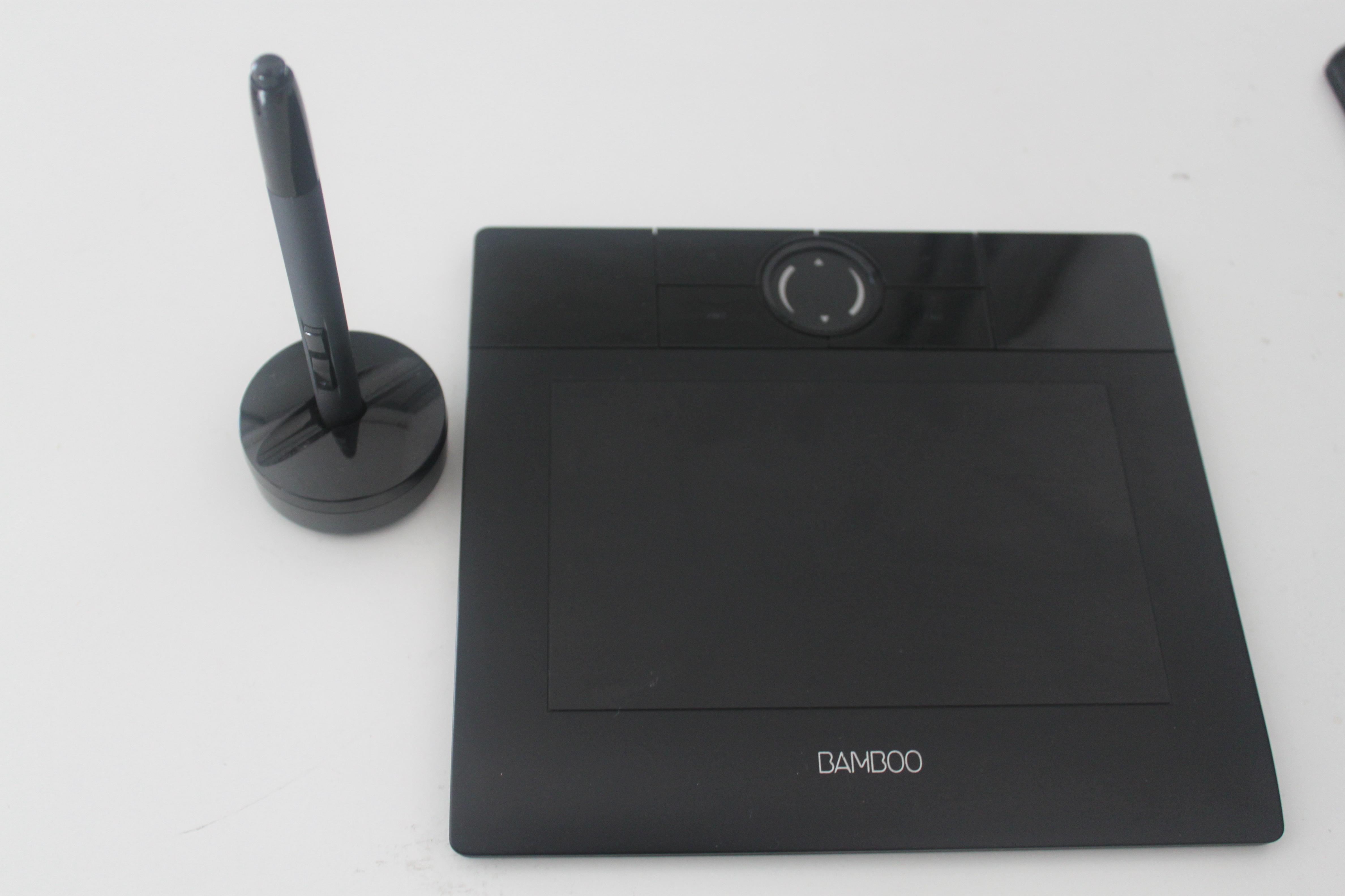 Tablette Graphique Wacom Bamboo Mte 450 45 Mes Petites Annonces