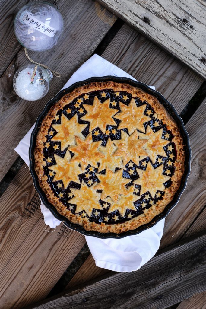 Eine Linzer Torte mit Sternchen - Das Freulein Backt.
