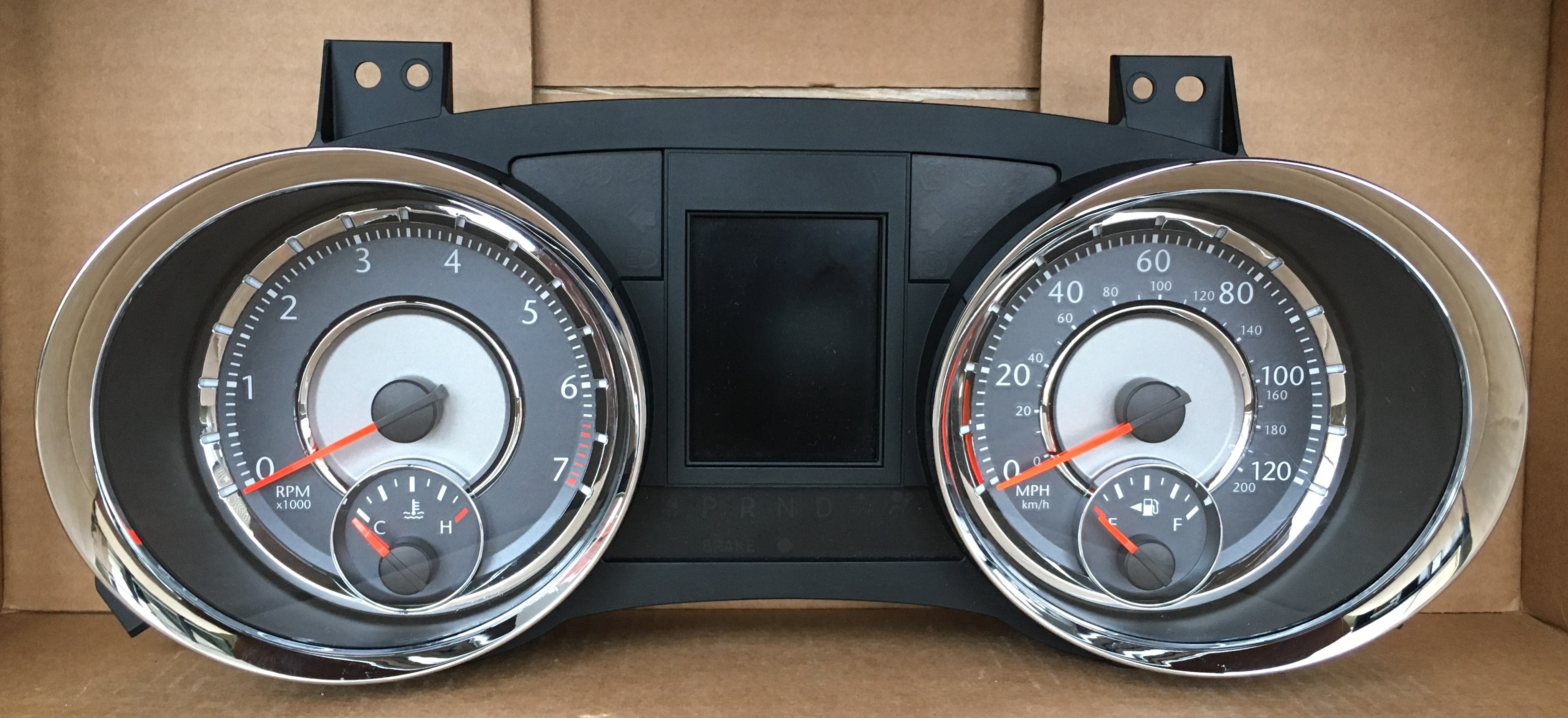 20112016 CHRYSLER TOWN & COUNTRY USED DASHBOARD