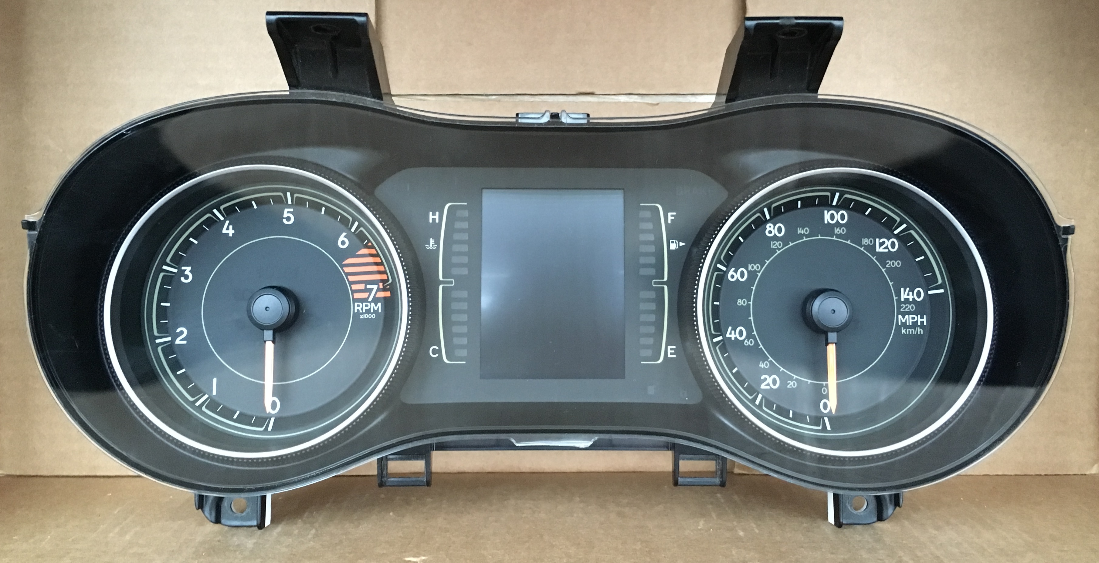 20142016 JEEP CHEROKEE USED DASHBOARD INSTRUMENT CLUSTER