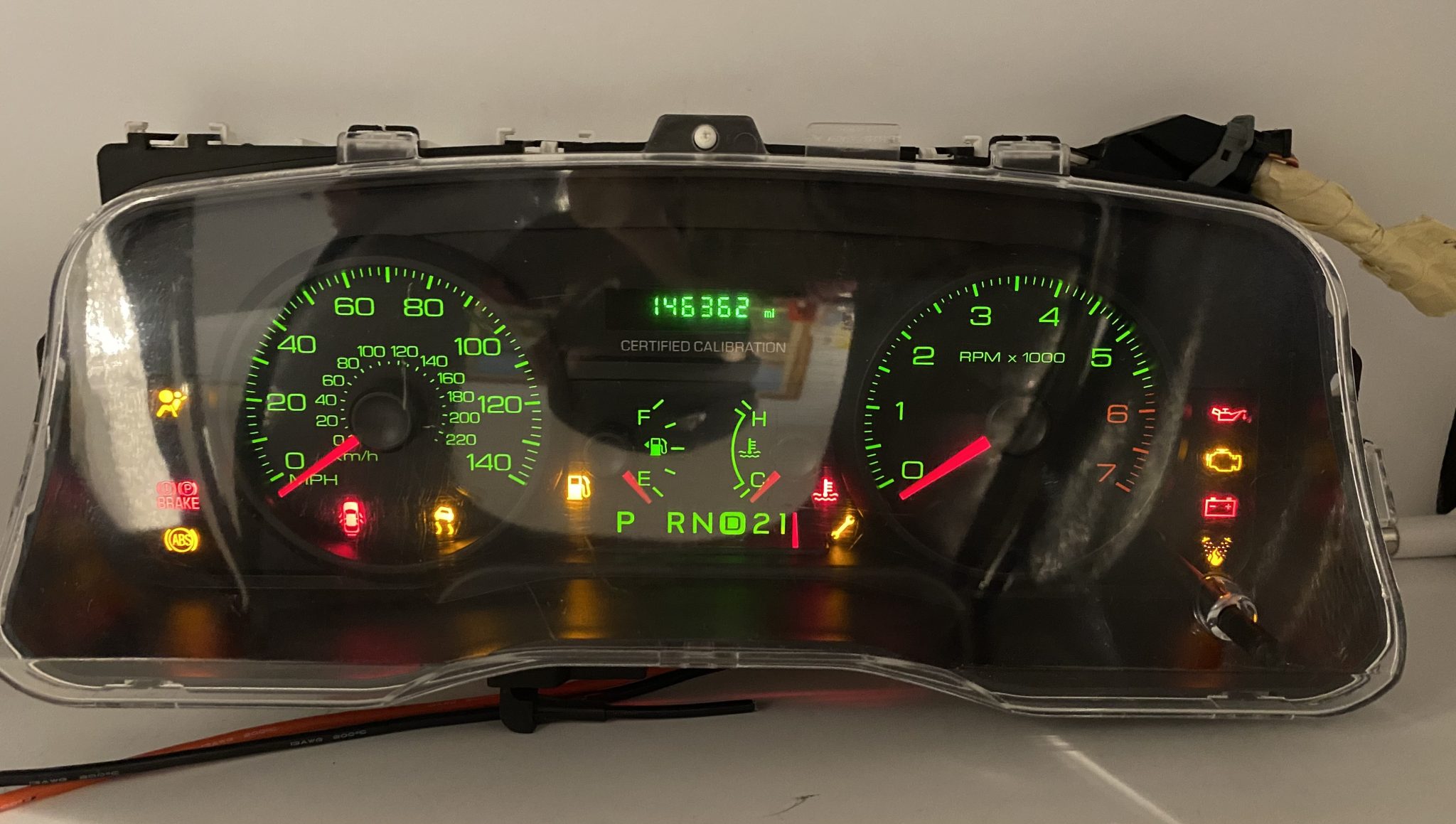 20062011 FORD CROWN VICTORIA USED DASHBOARD INSTRUMENT