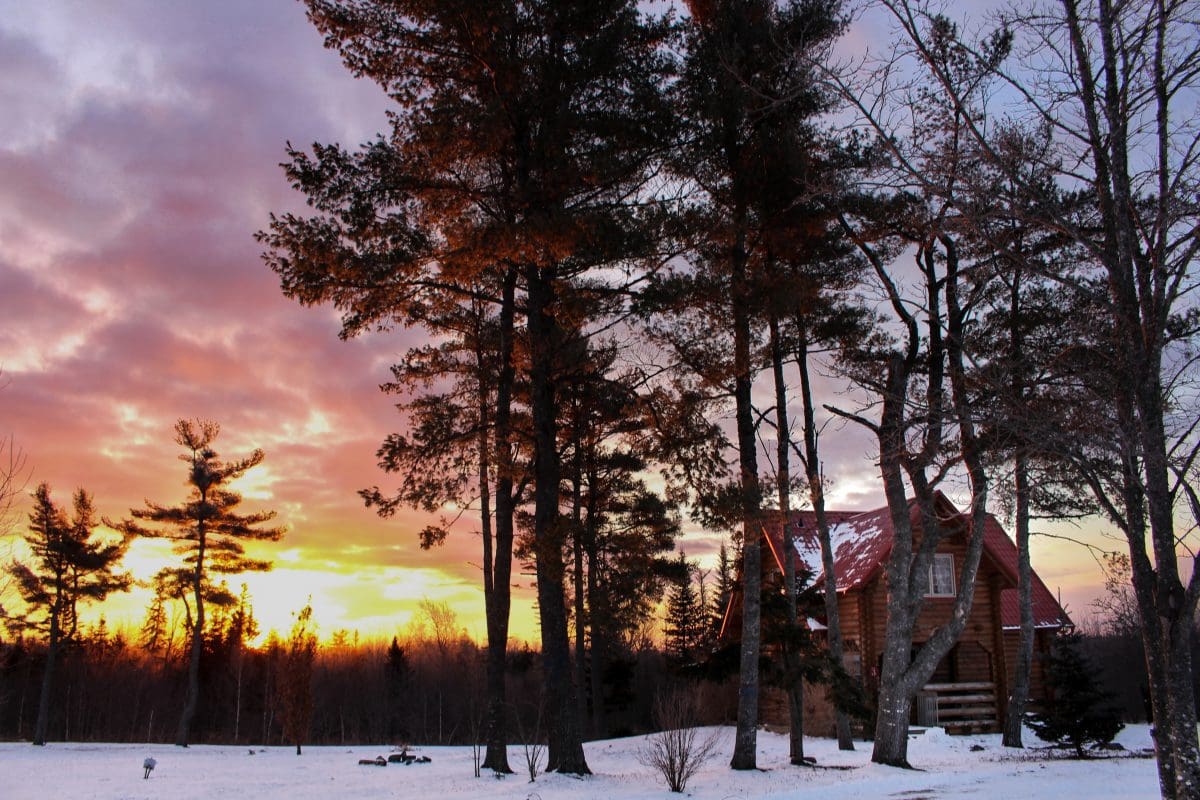 Nova Scotia with Outdoor Hot tubs (That are open in the