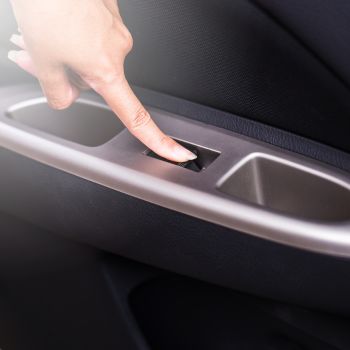 Why Your Car Windows Won’t Roll Down - DaSilva's Auto Body