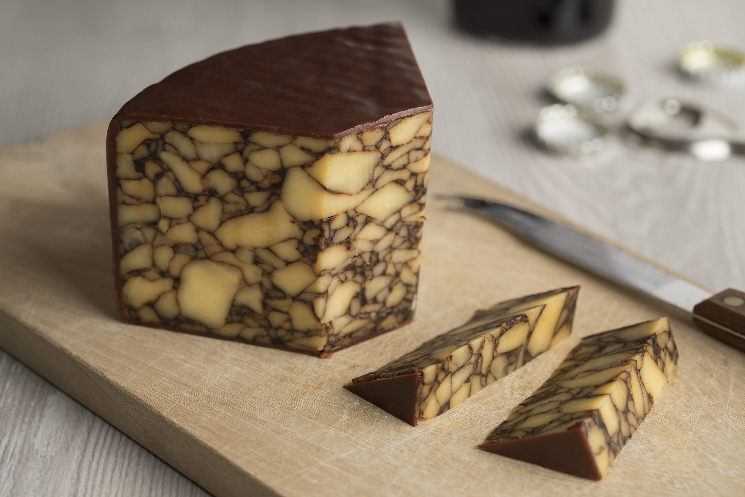 Guinness Cheddar Cheese A Popular Cheese From Ireland AC/DC Beverage